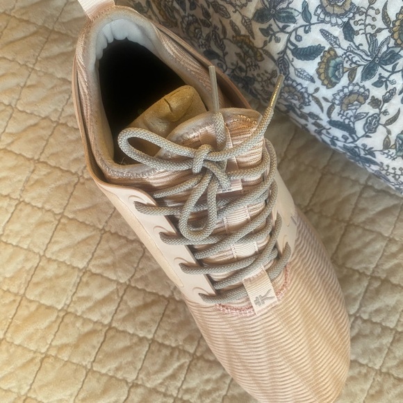 Kuru Atom - Superior Heel Comfort - 10 Wide - Compare to Hoka/Brooks - Picture 6 of 8